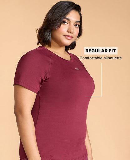 Kica Regular Fit Active Top in Dry Fit Fabric Burgundy
