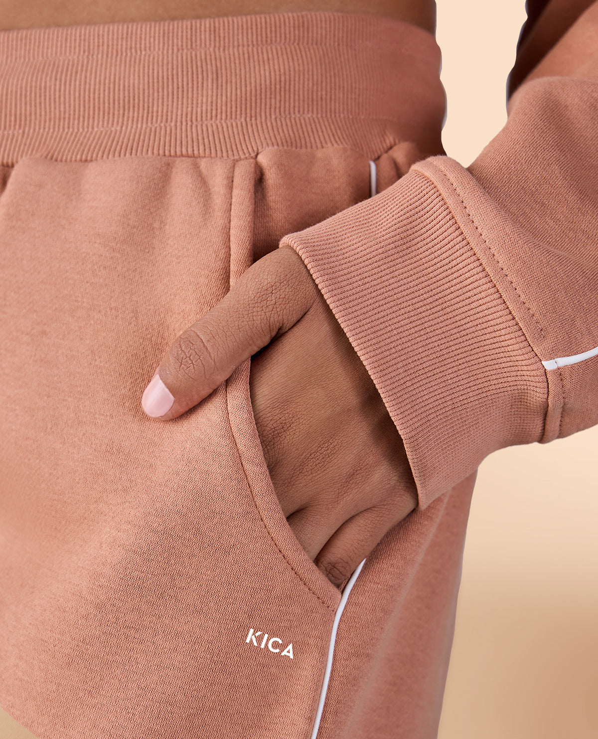Fleece Tracks Brown