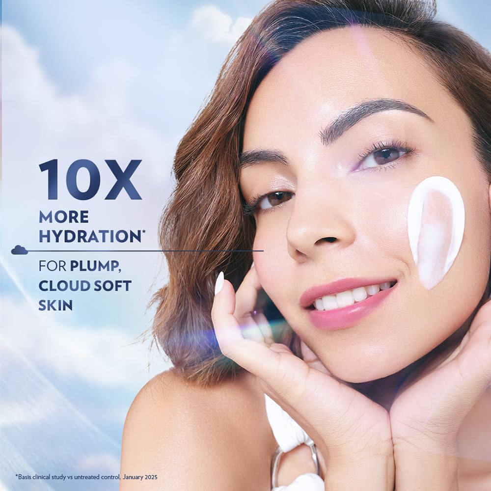 VASELINE Cloud Soft, Light Moisturiser, 100 ml, for Plump, Soft Skin, with Ceramides & Hyaluron Fillers, 10X Hydration Volume, Non-Sticky
