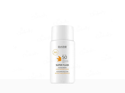 Báce Super Fluid sunscreen bottle on a white background