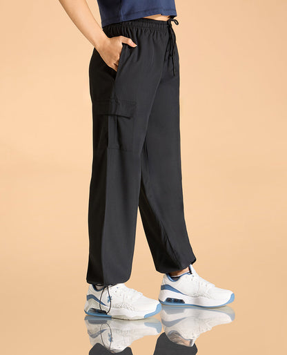 Mid Rise Solid Lightweight Cargo Pants For Girls