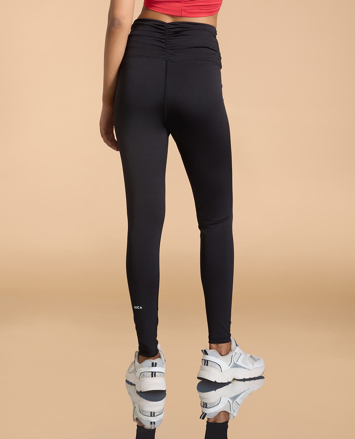 Ruched Waistband Leggings in Second SKN With Back Pocket