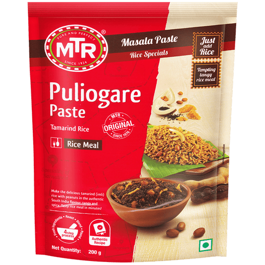 MTR Puliyogare Paste packaging with images of rice and tamarind.