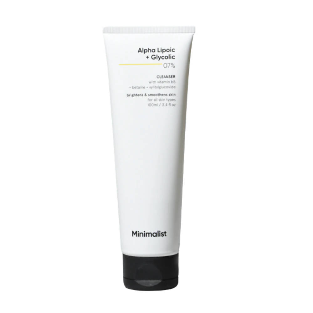 Tube of skincare product labeled 'Alpha Lipoic + Glycolic' by 'Minimalist' on a white background