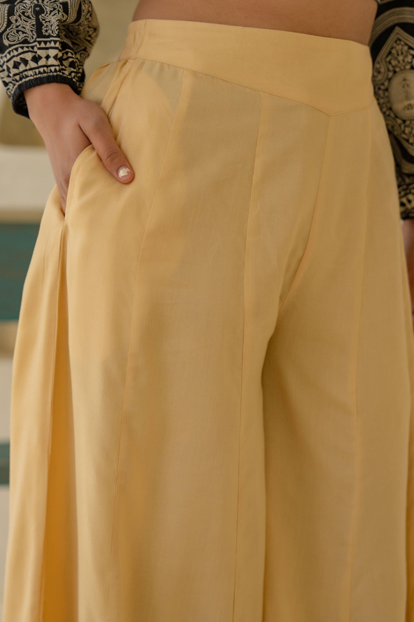 Juniper Gold Solid Viscose Palazzo Pants