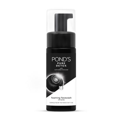 Pond's Pure Detox foaming facewash with pump on a white background
