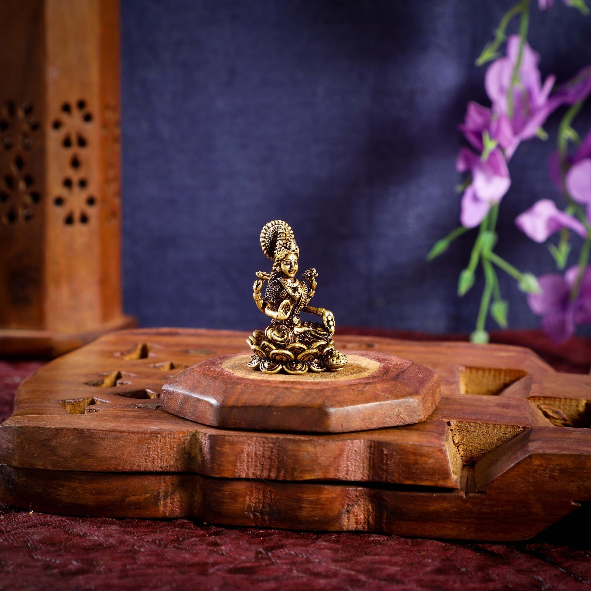 Sri Rudra Lotus L.G Primium (SR 02955)