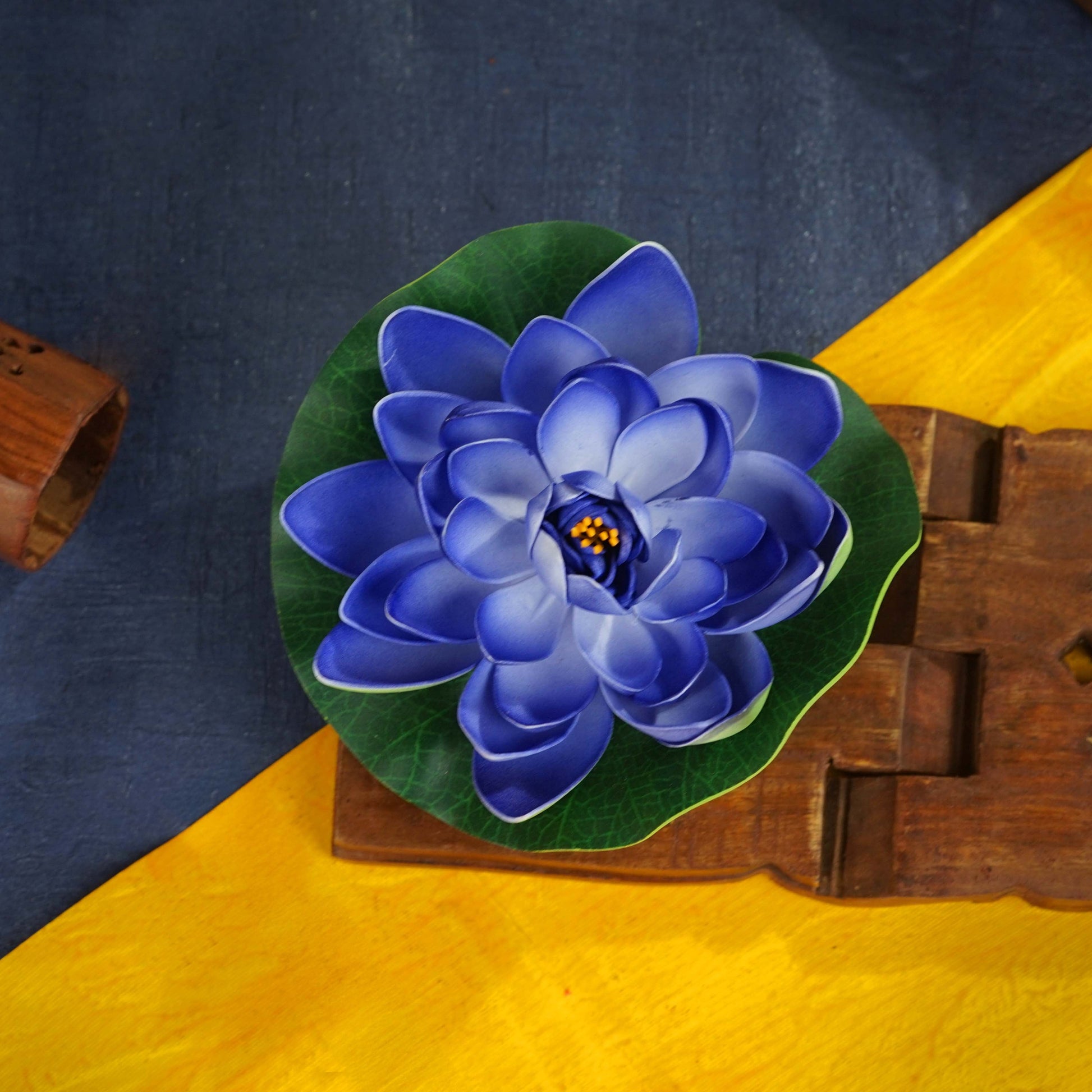Sri Rudra Lotus Flower (SR 02809)