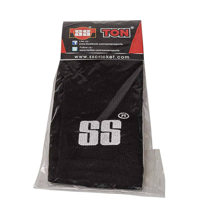 Black sports towel with 'SS' logo in clear packaging on a white background