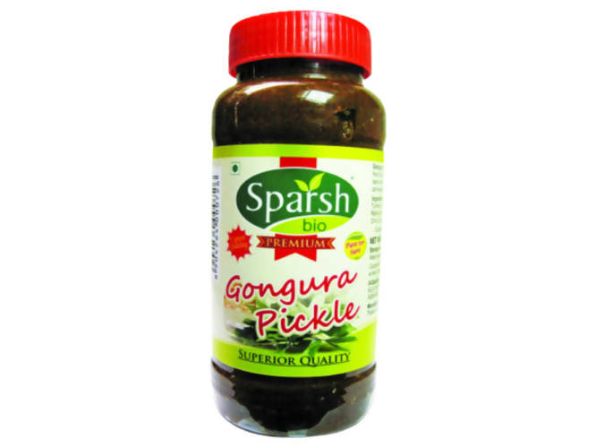 Bottle of Sparsh Gongura Pickle with a red cap on a white background