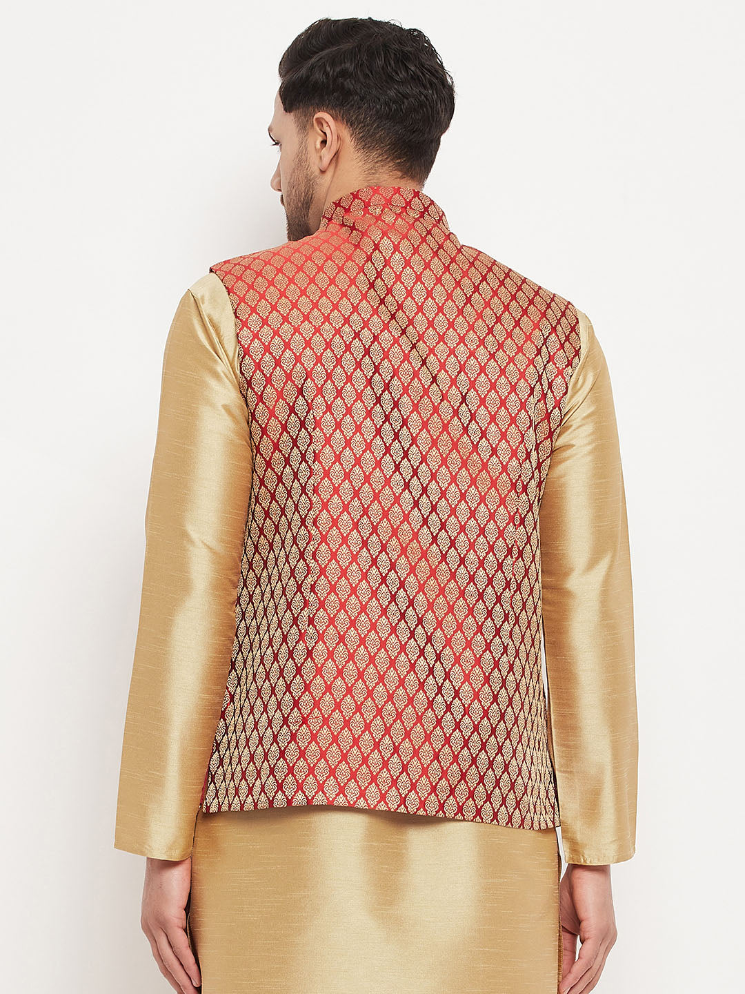 VASTRAMAY Men's Maroon Cotton Silk Blend Ethnic Jacket