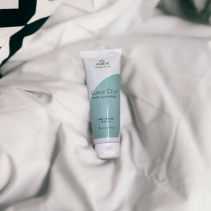 Aveil Lueur D'or Face Cleanser For Youthful & Smooth Skin
